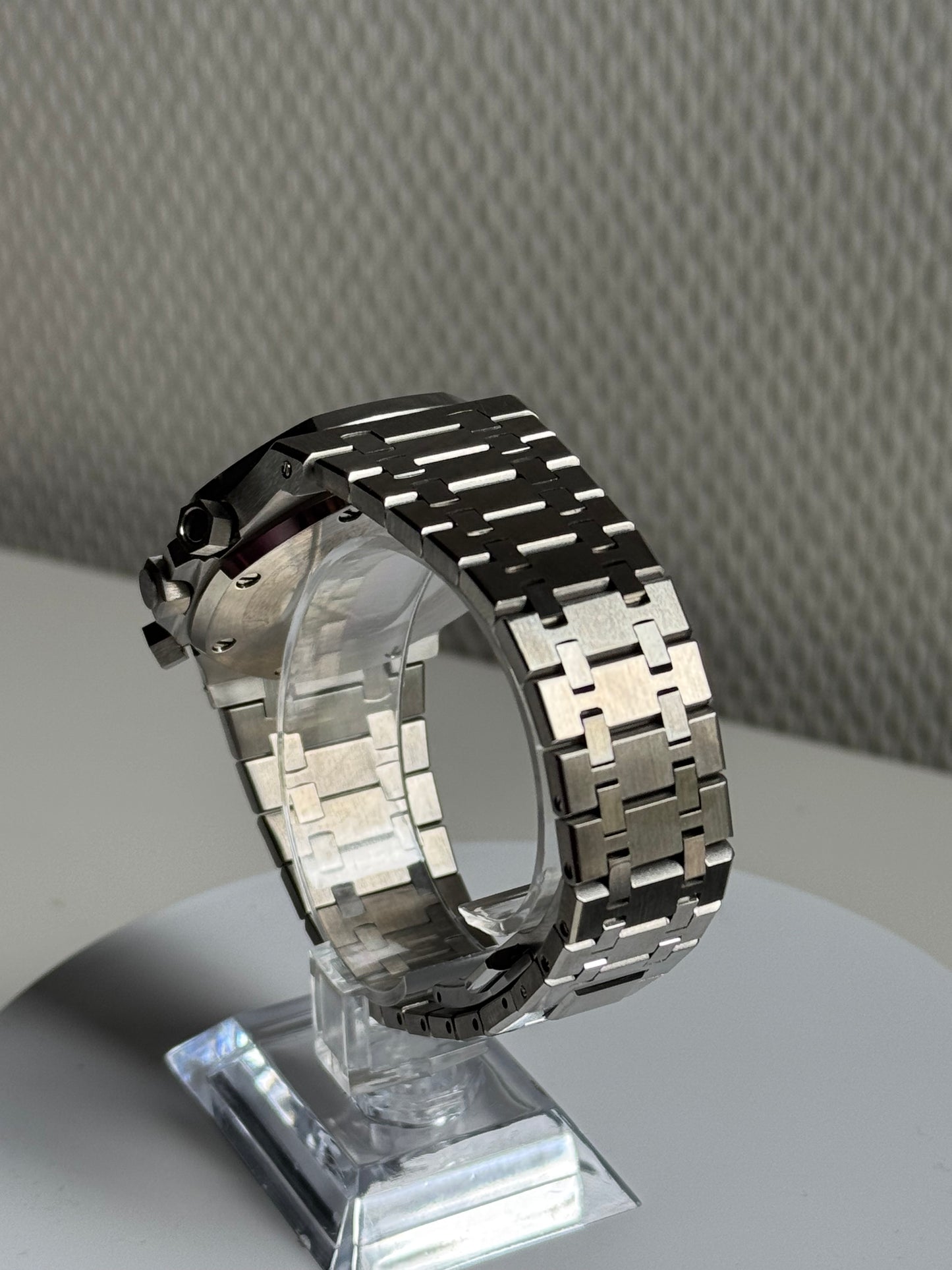 Royal Seikoak chrono white