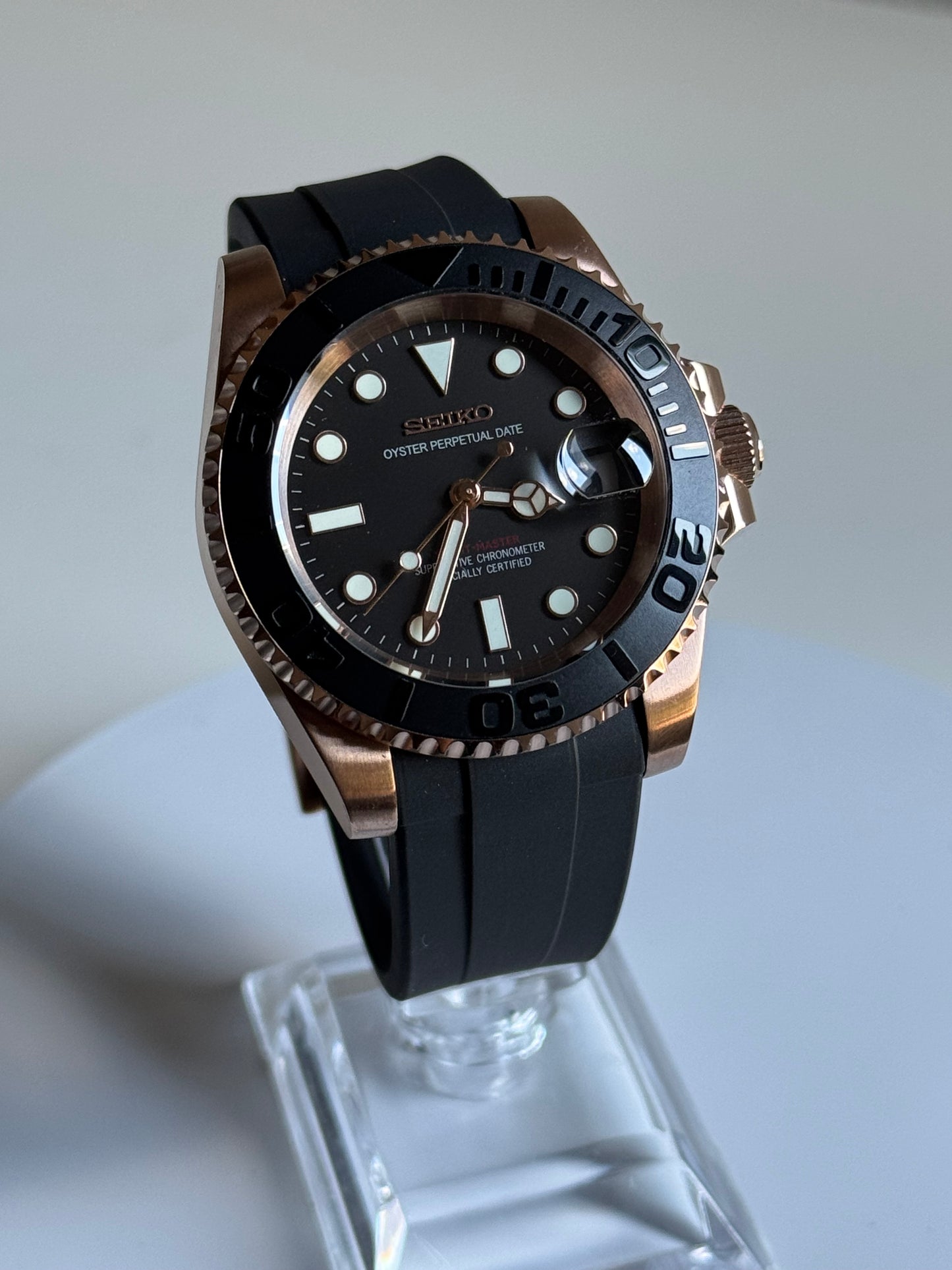 Seikomariner rose gold yacht master