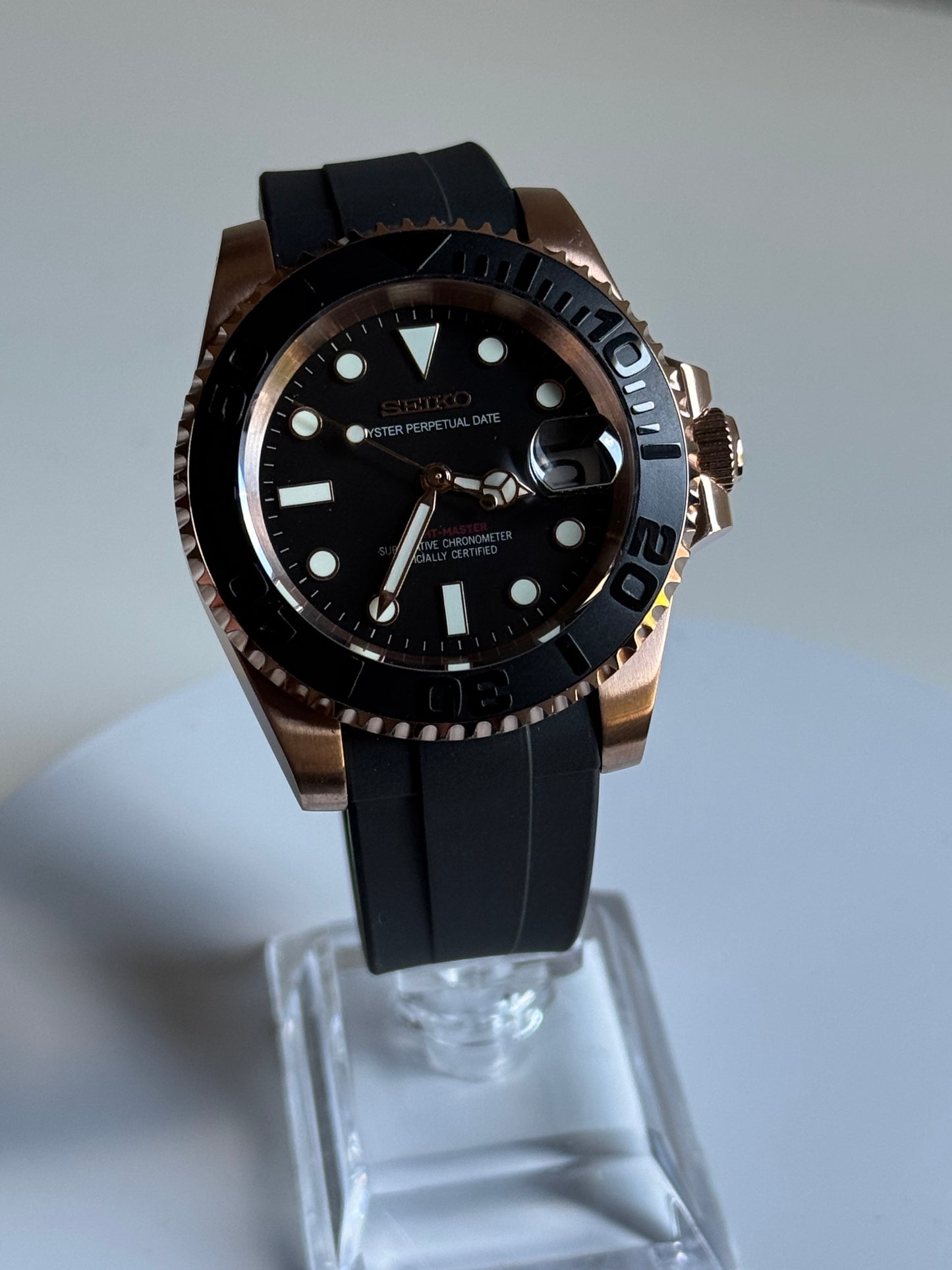 Seikomariner rose gold yacht master
