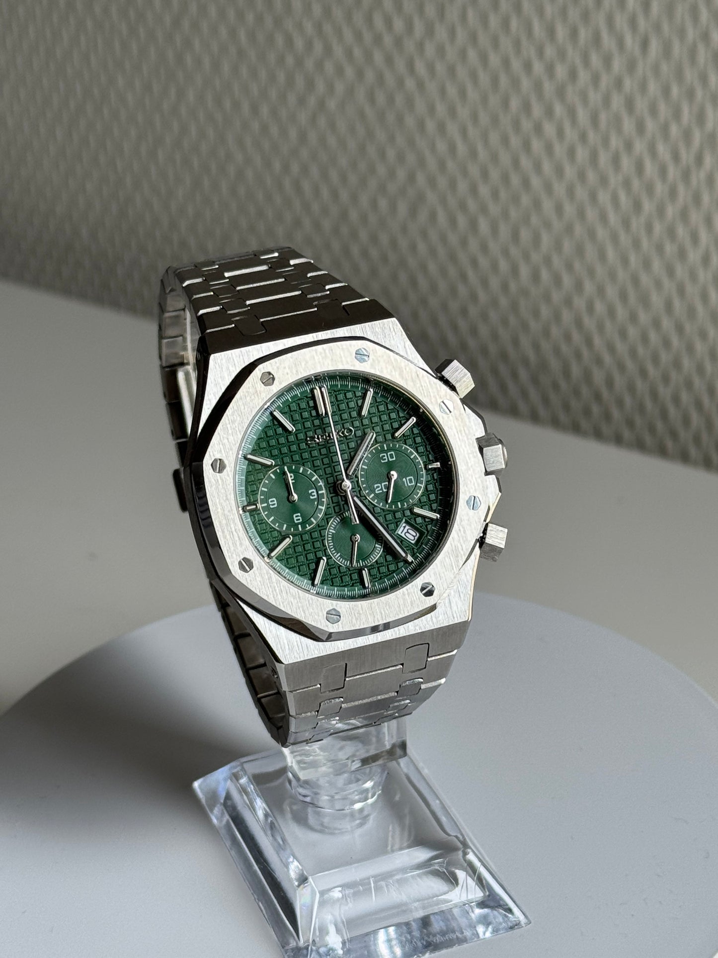Royal Seikoak chrono green