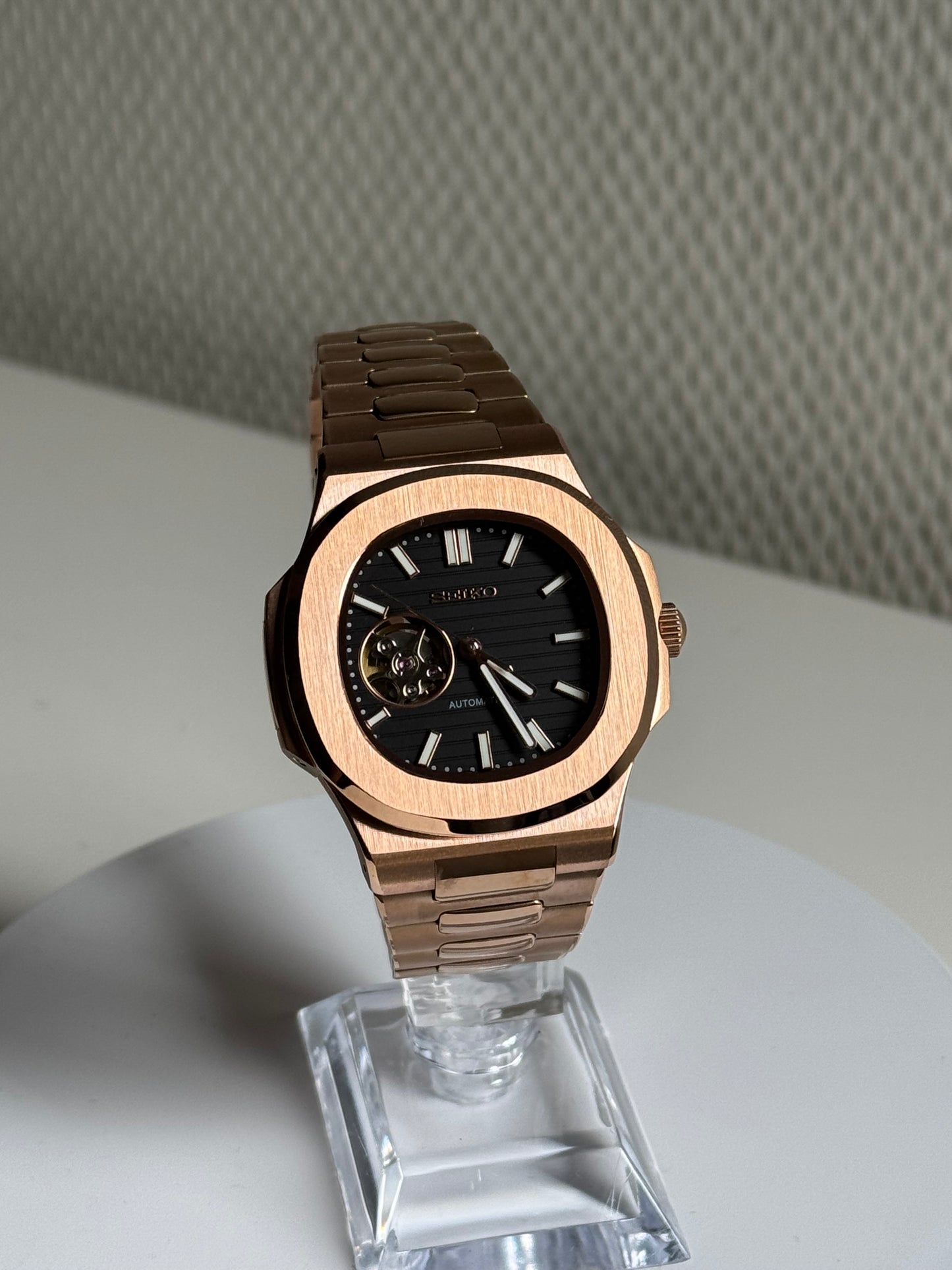 Nautiko rose gold black