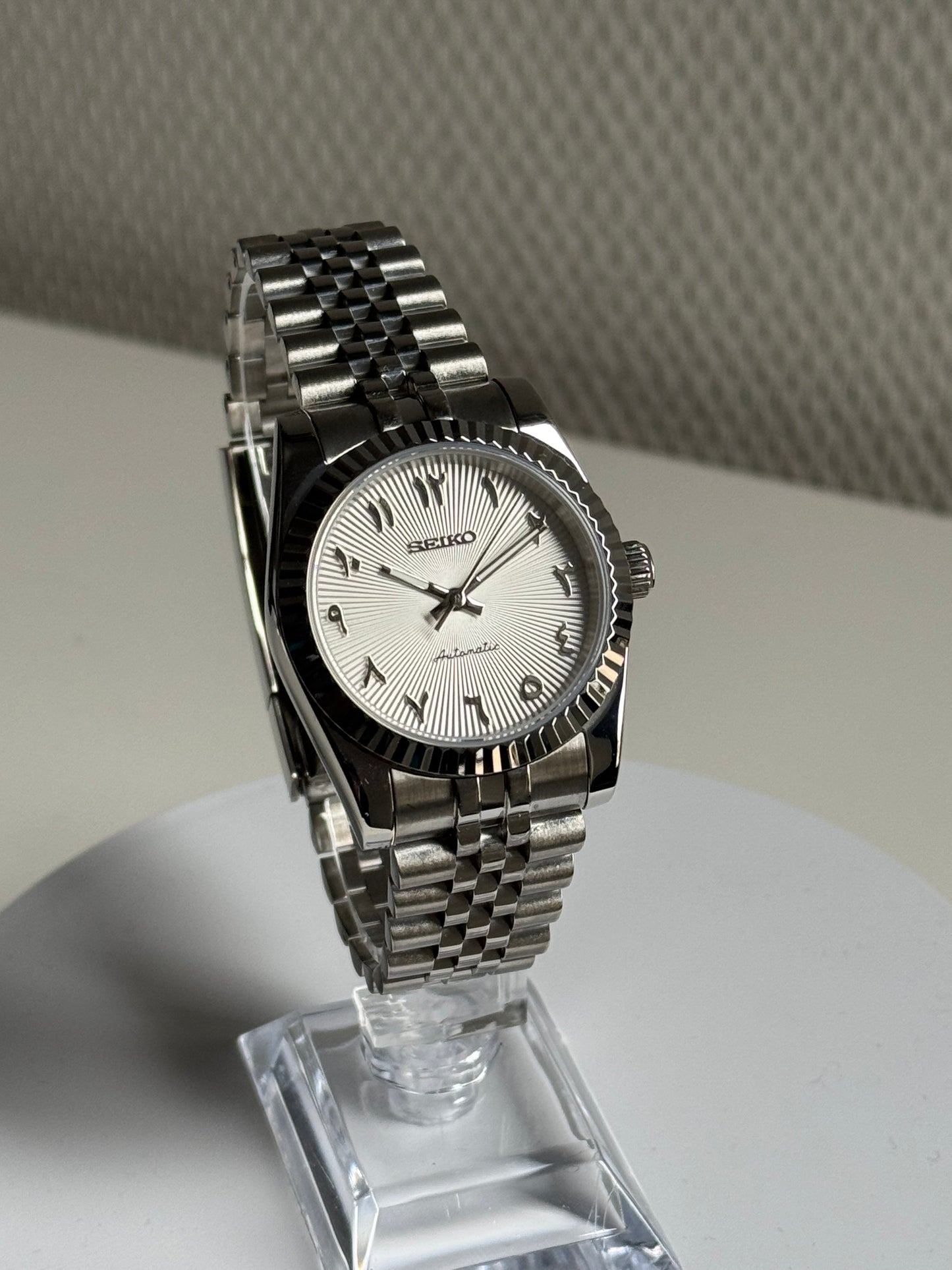 Seikojust wit Arabisch