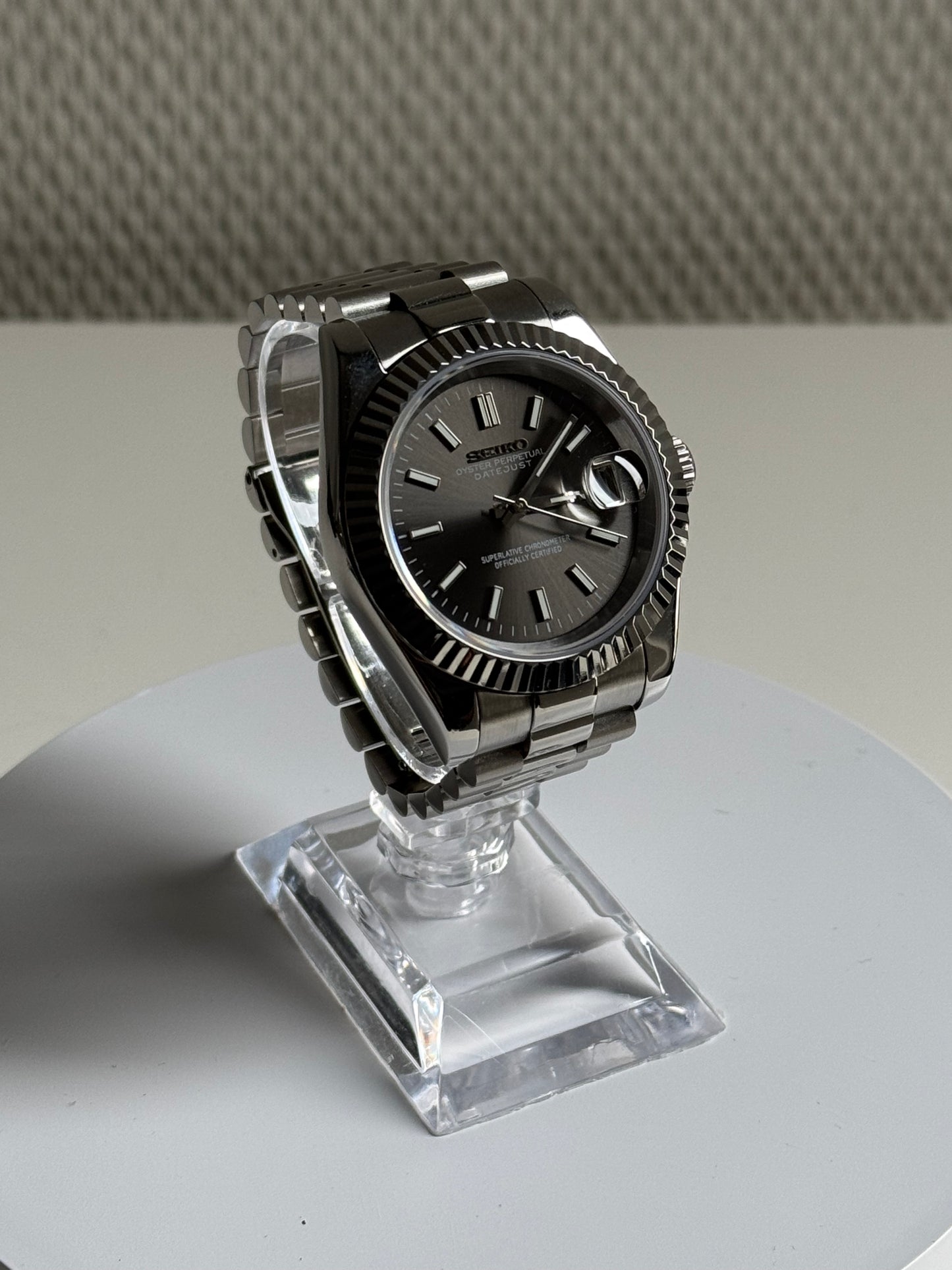 Seikojust grey