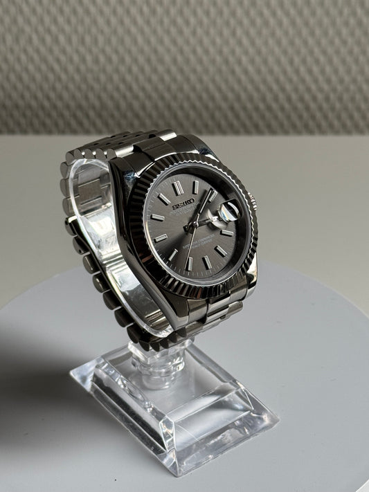Seikojust grey