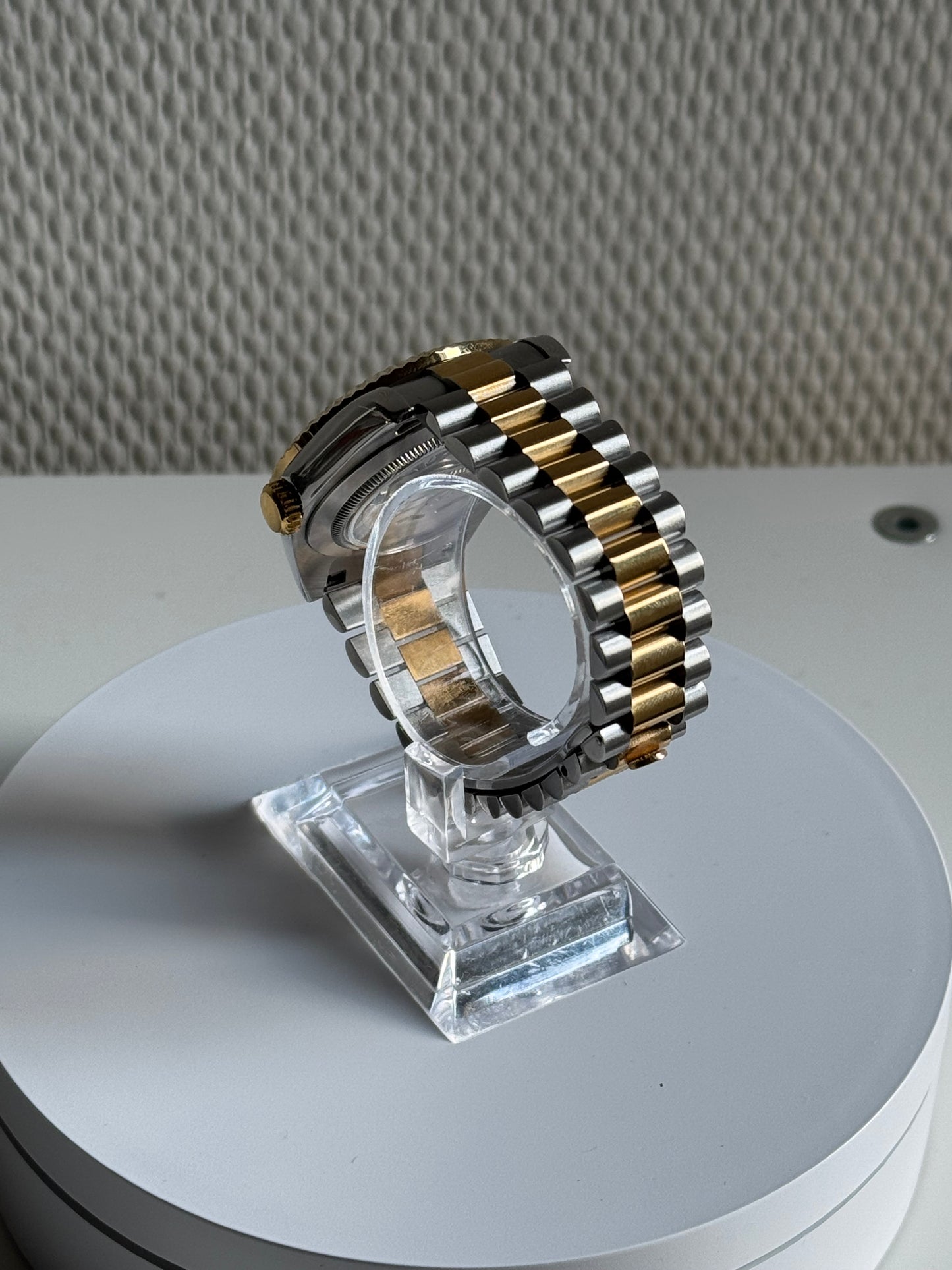 Seikojust gold duo tone