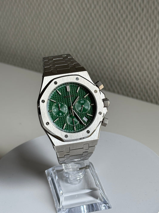 Royal Seikoak chrono green