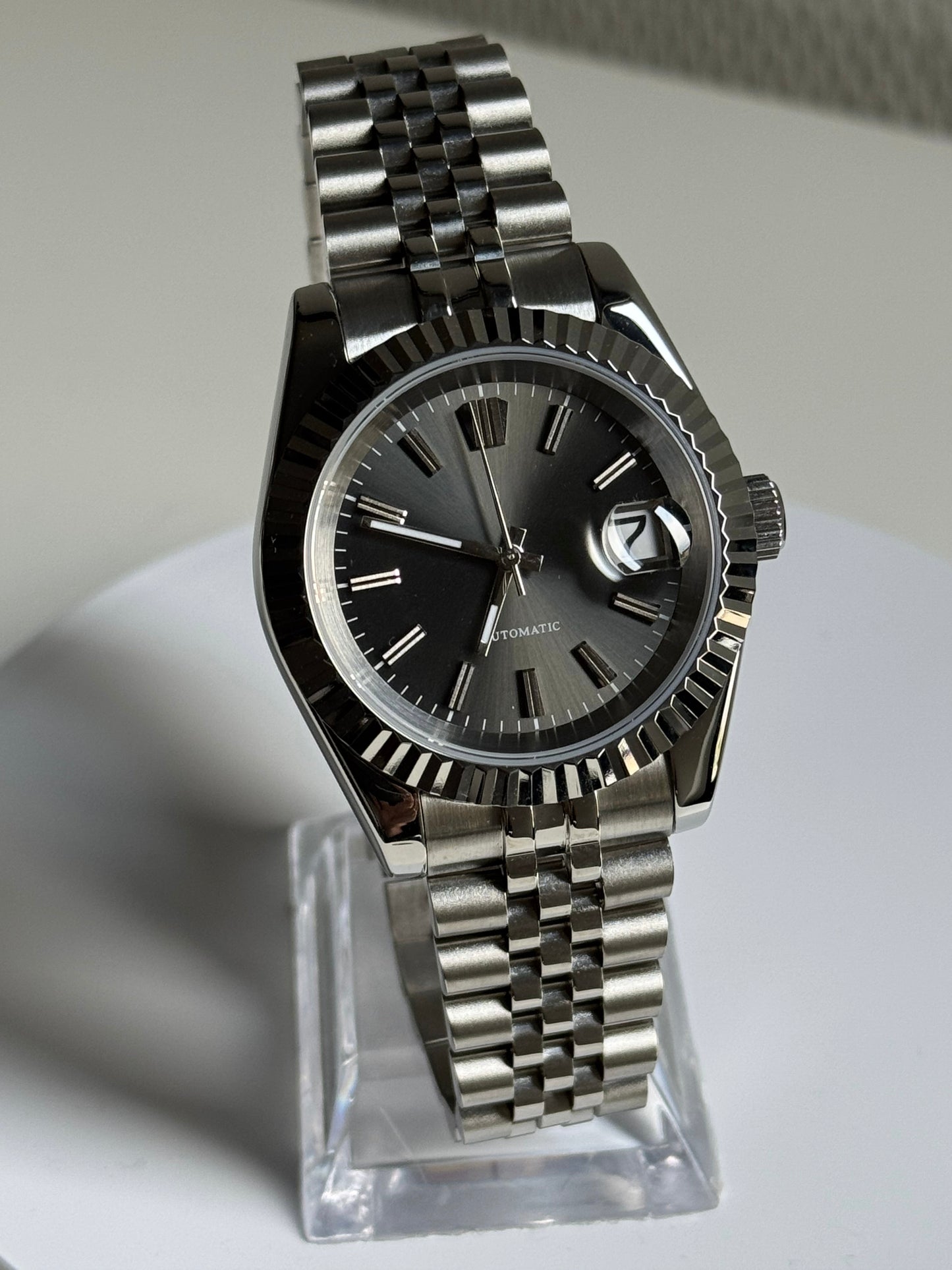 Seikojust grijs simpel