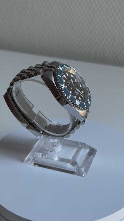 Seikomariner silvery blue